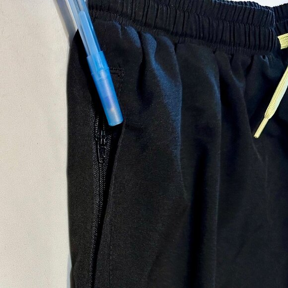 LIV Golf Brief-Lined Sporty Shorts - Picture 4 of 4